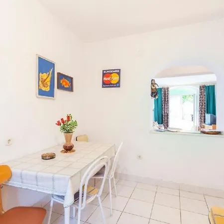 Tomislava Apartamento Makarska